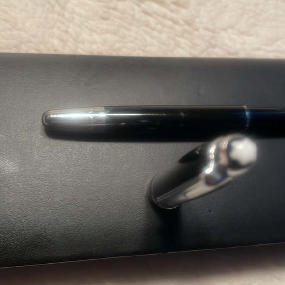 Mt Blanc Meisterstuck 18k Gold Nib Fountain Pen - Picture 8 of 9